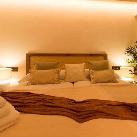 Carmelo Gil Ac By Staynnapartments Apartament